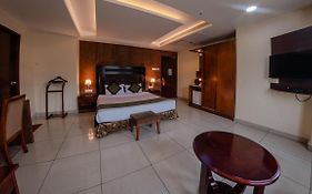 Hotel Gateway Grandeur
